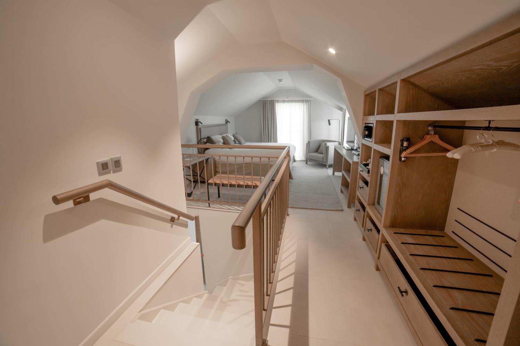 Le Grand Pavillon Chantilly Kamer foto